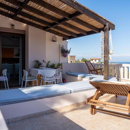 Modern Villas With Gardens And Stunning Views Ligaria  Luaran gambar