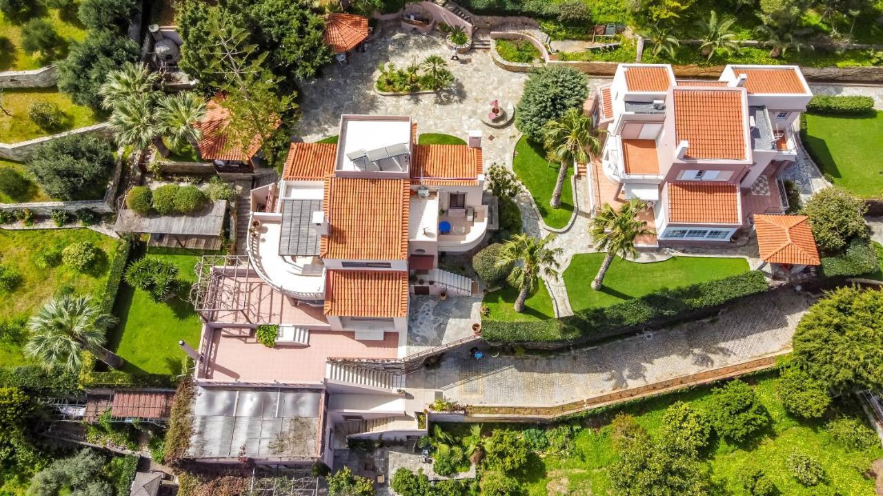 Modern Villas With Gardens And Stunning Views Ligaria  Luaran gambar