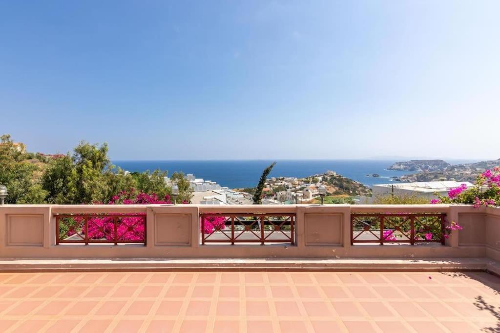 Modern Villas With Gardens And Stunning Views Ligaria  Luaran gambar